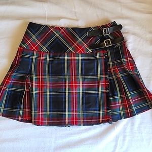 Seek the label skirt